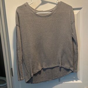 American Eagle Outfitters 🦅 gray 3/4 soft top S